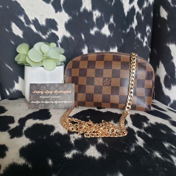 Louis Vuitton Handbags - Authentic Louis Vuitton Damier Ebene Pouch Crossbody